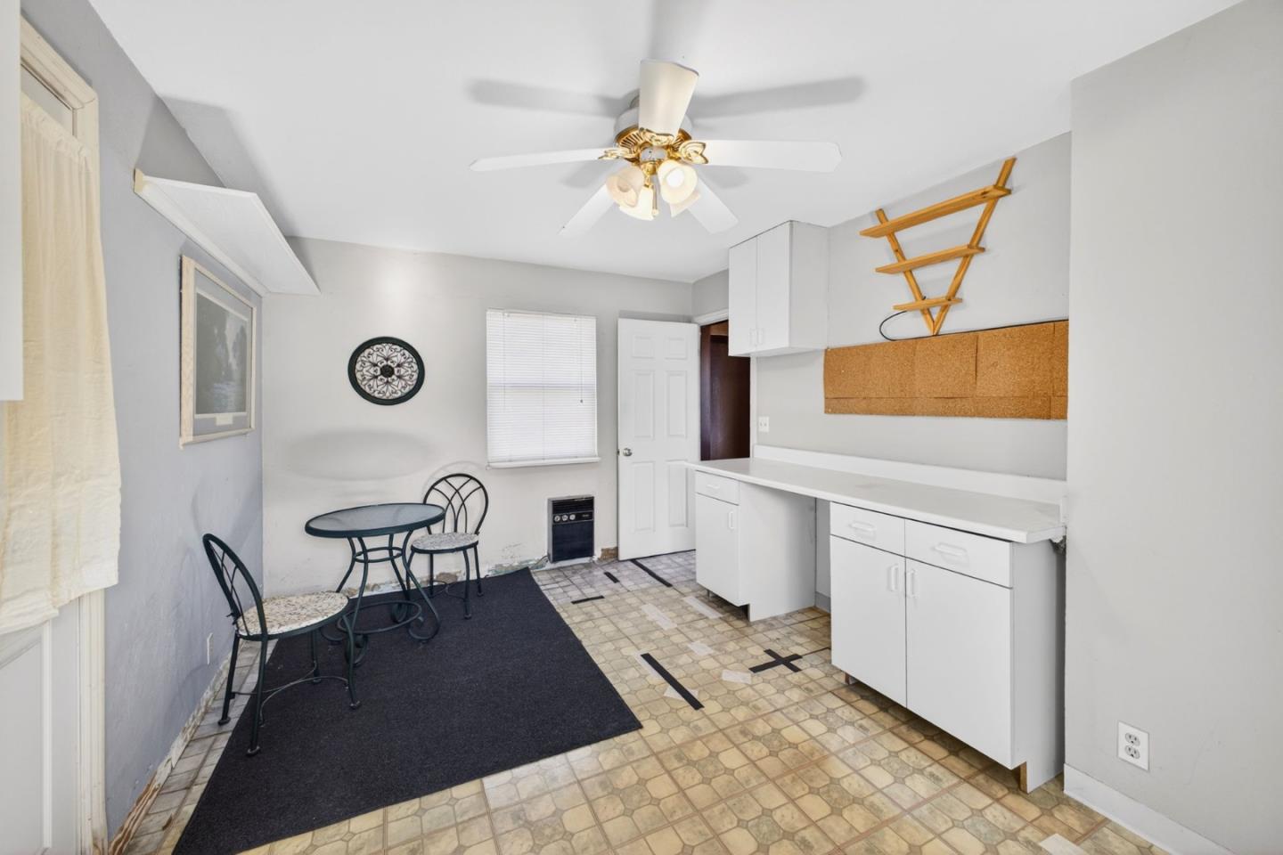 16000 Blossom Hill Road