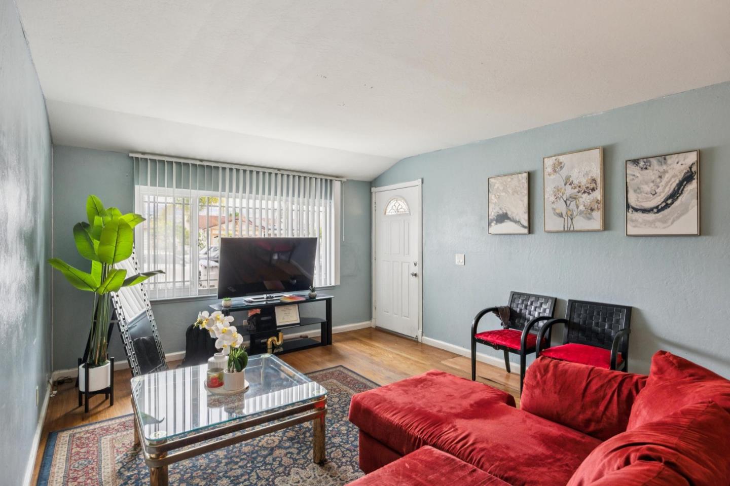 1511 Chabot Way