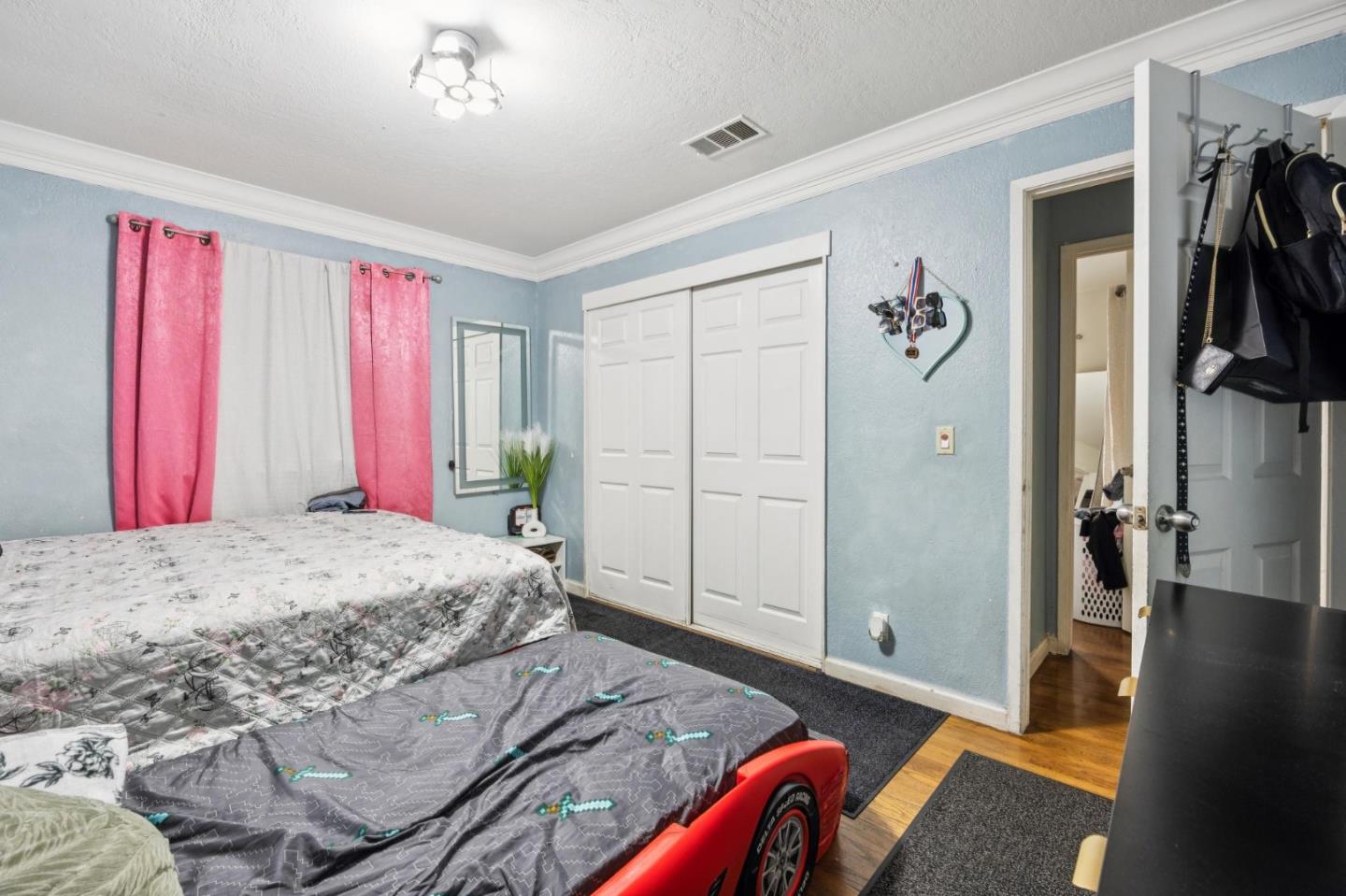 1511 Chabot Way