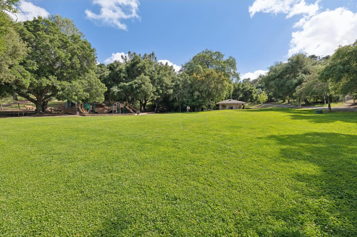 103 Belwood Gateway