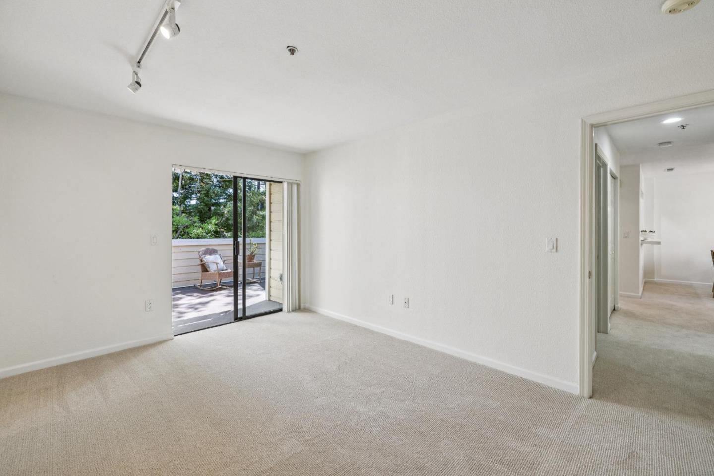 576 West Parr Avenue 32