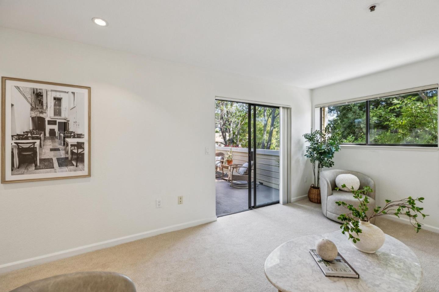 576 West Parr Avenue 32