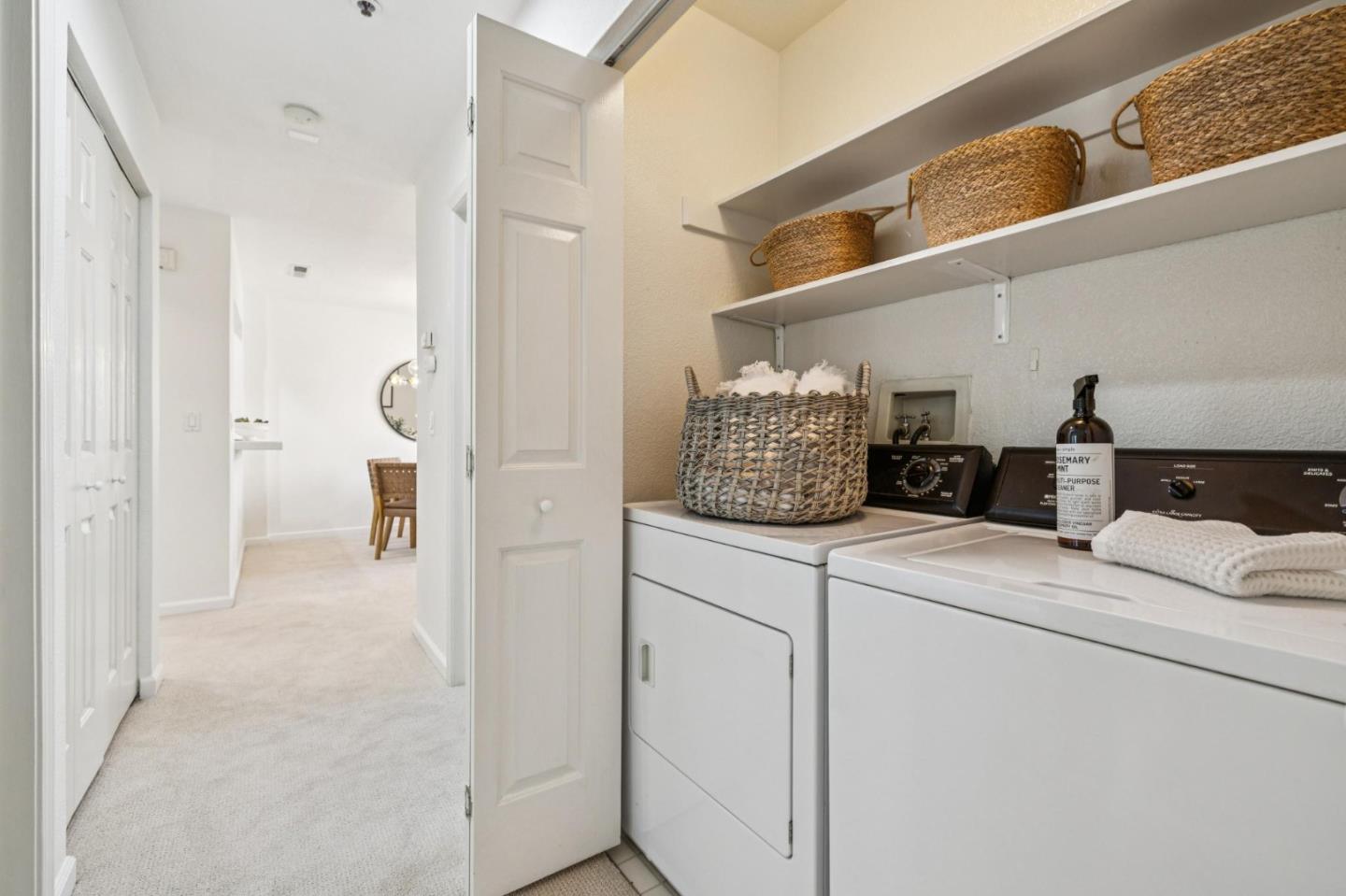 576 West Parr Avenue 32