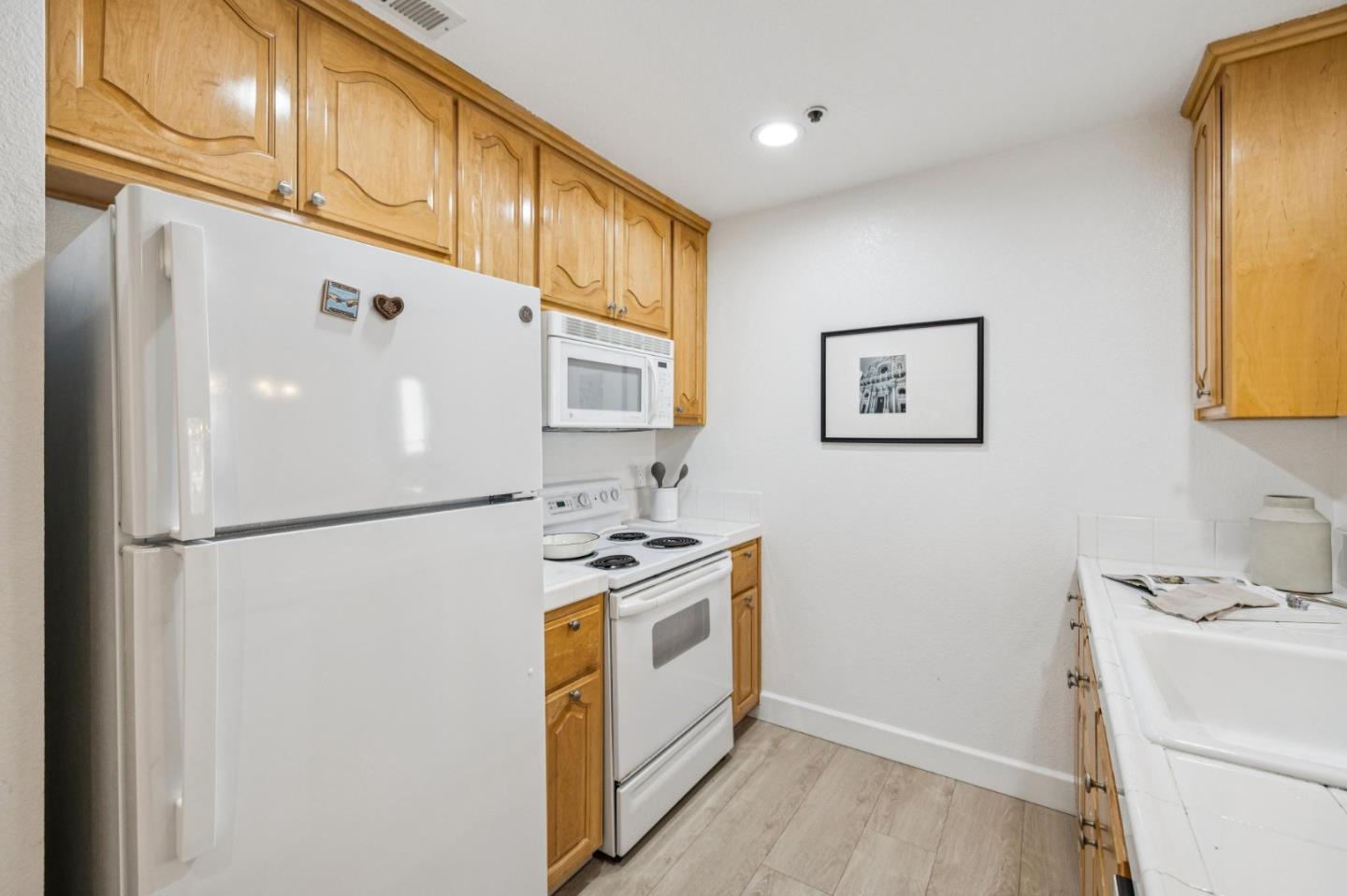 576 West Parr Avenue 32