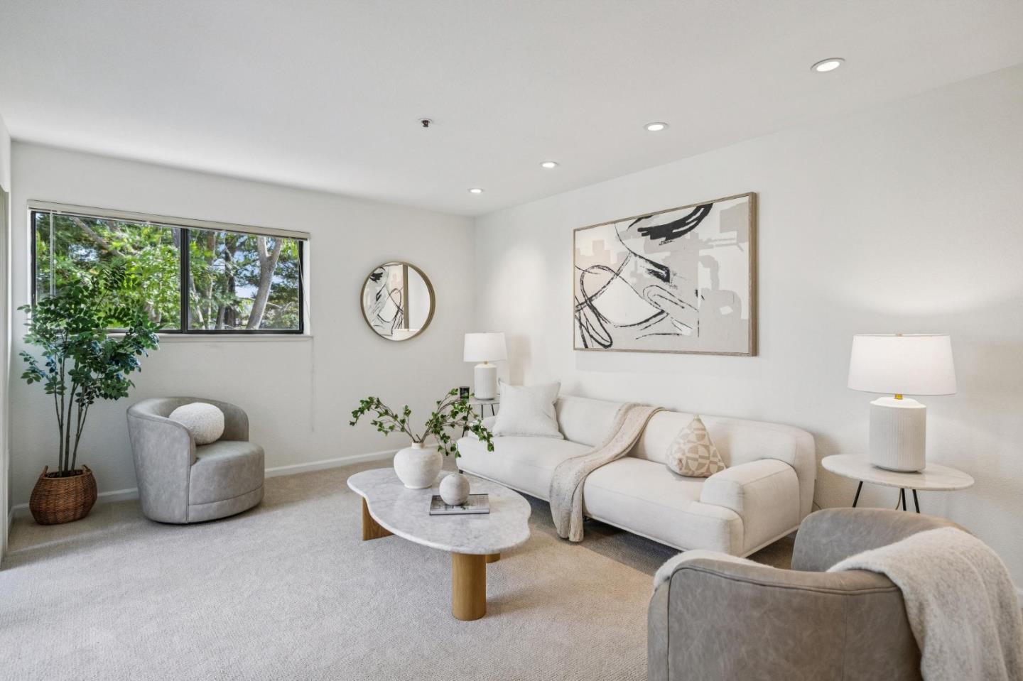 576 West Parr Avenue 32