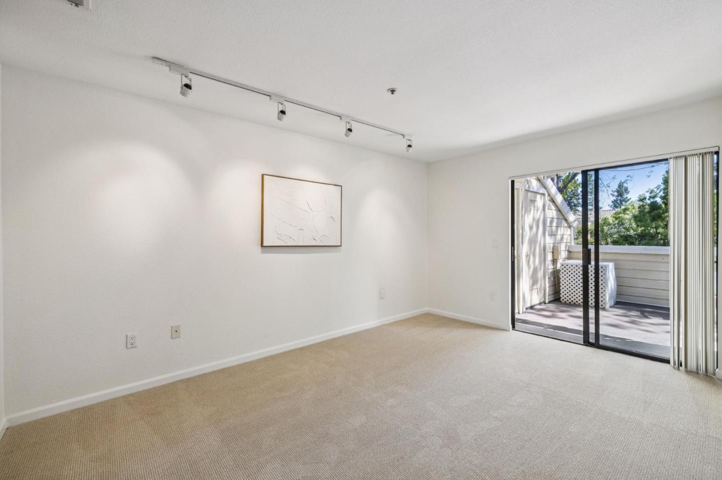 576 West Parr Avenue 32