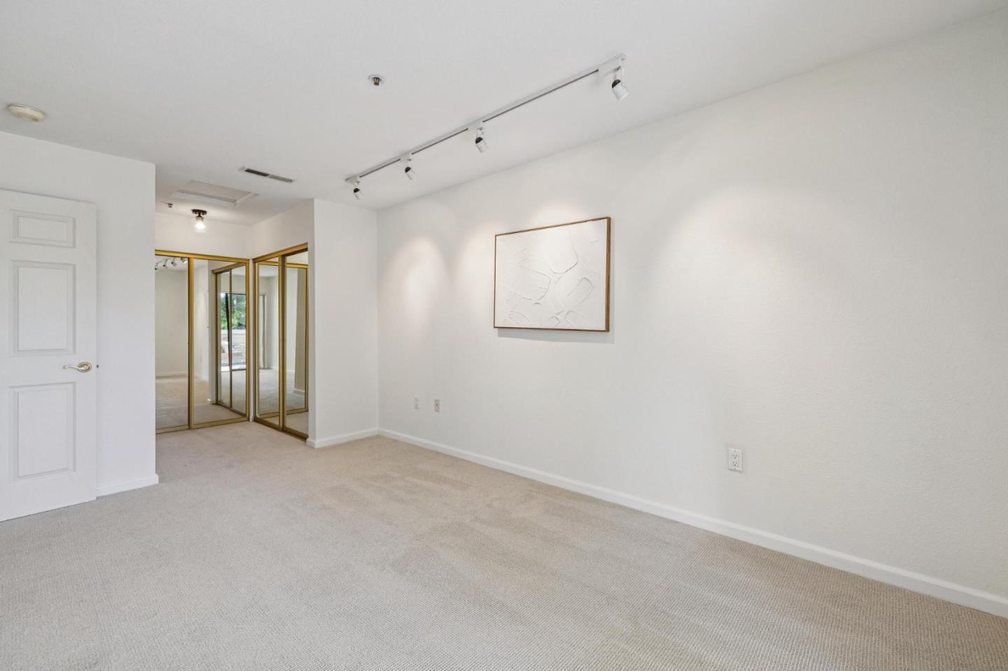 576 West Parr Avenue 32