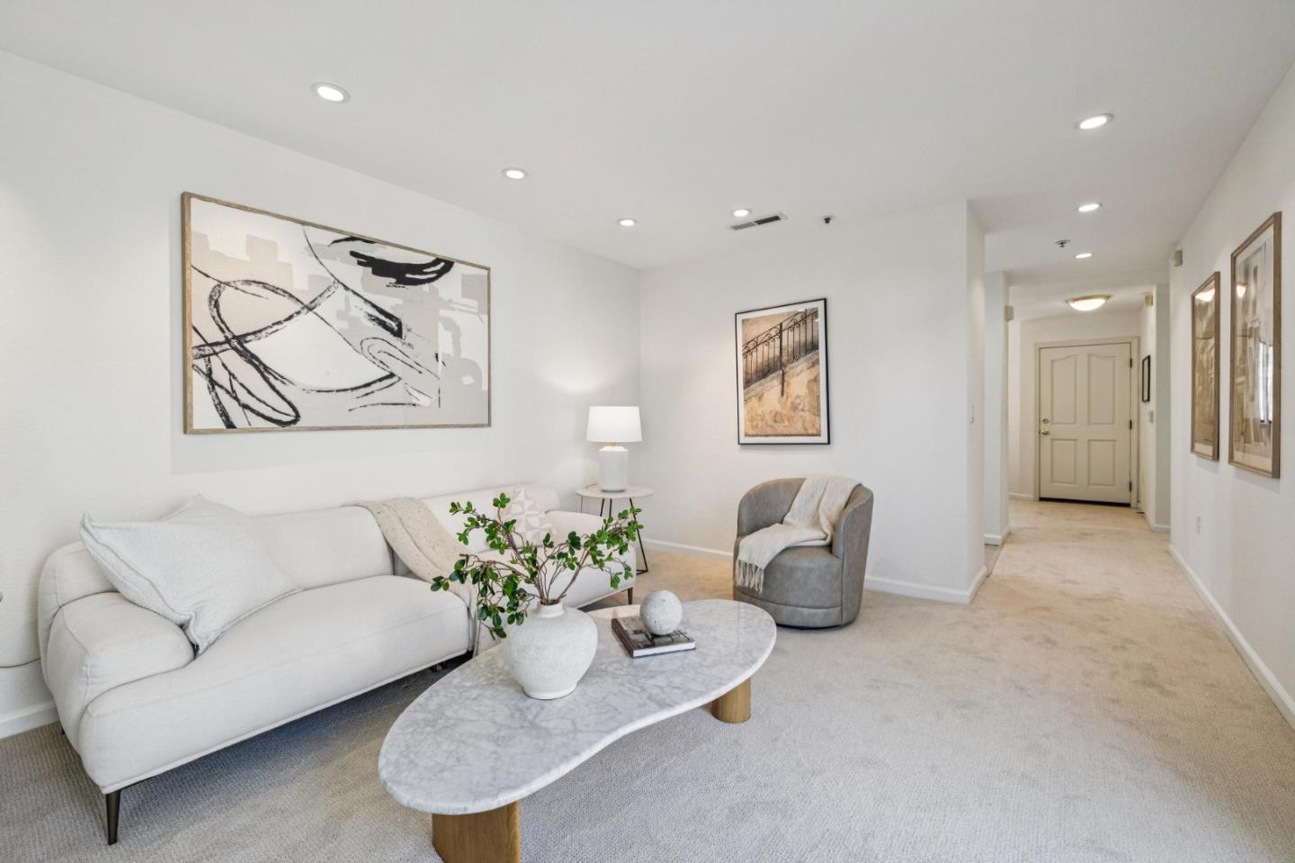 576 West Parr Avenue 32