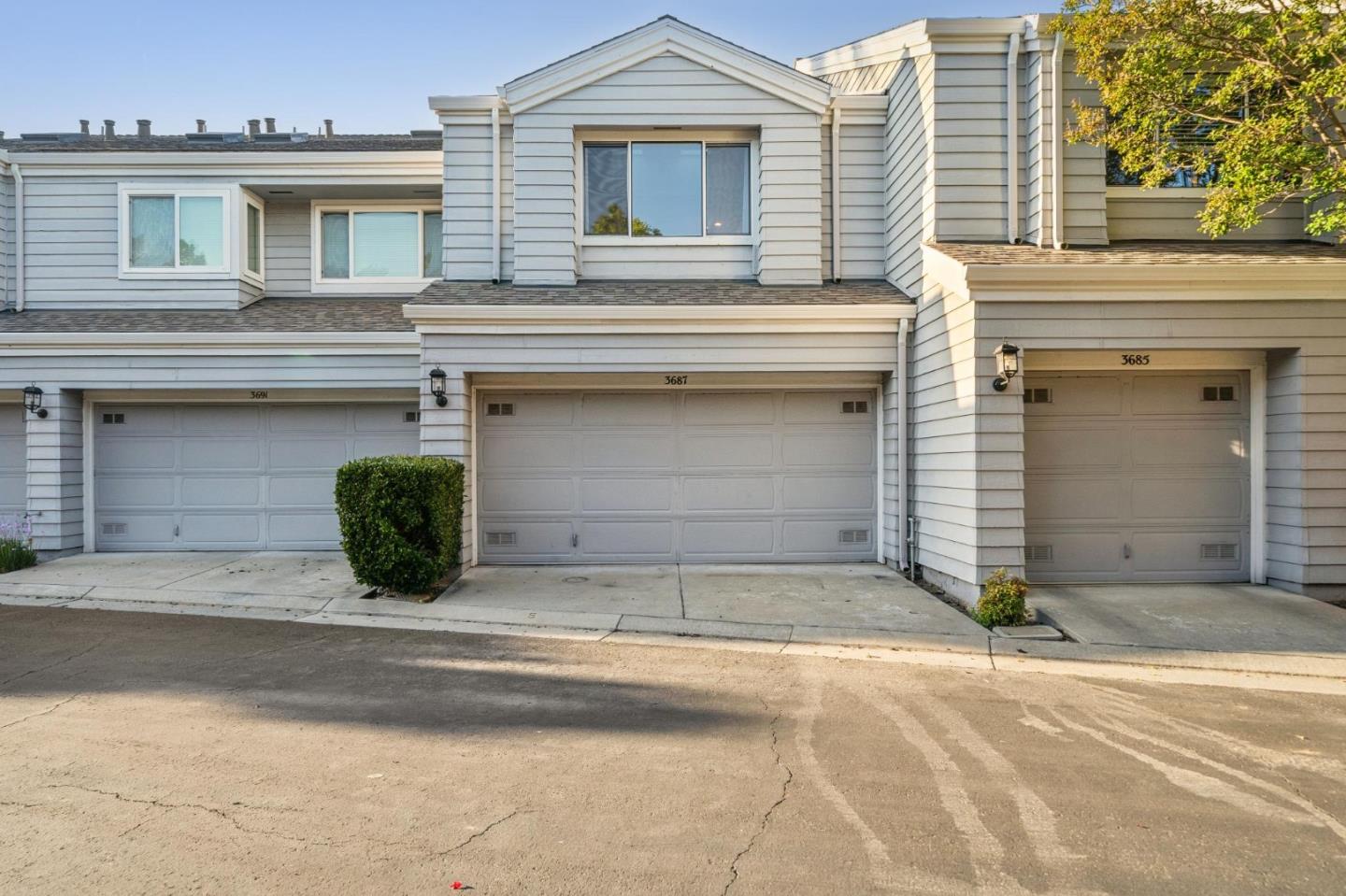 3687 Cabernet Vineyards Circle