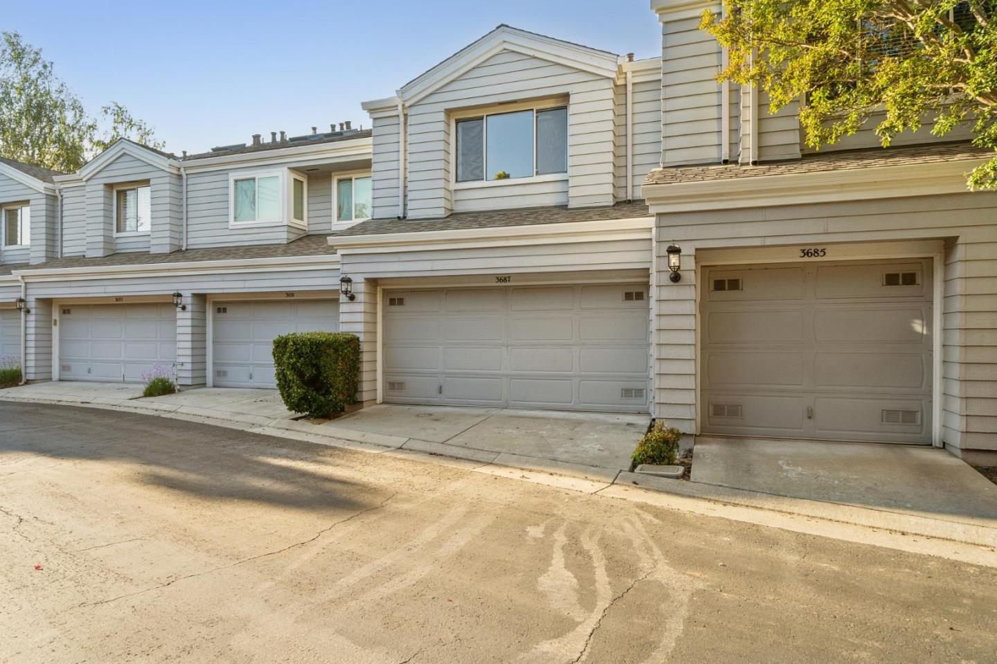 3687 Cabernet Vineyards Circle