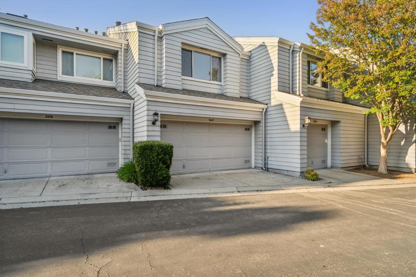 3687 Cabernet Vineyards Circle