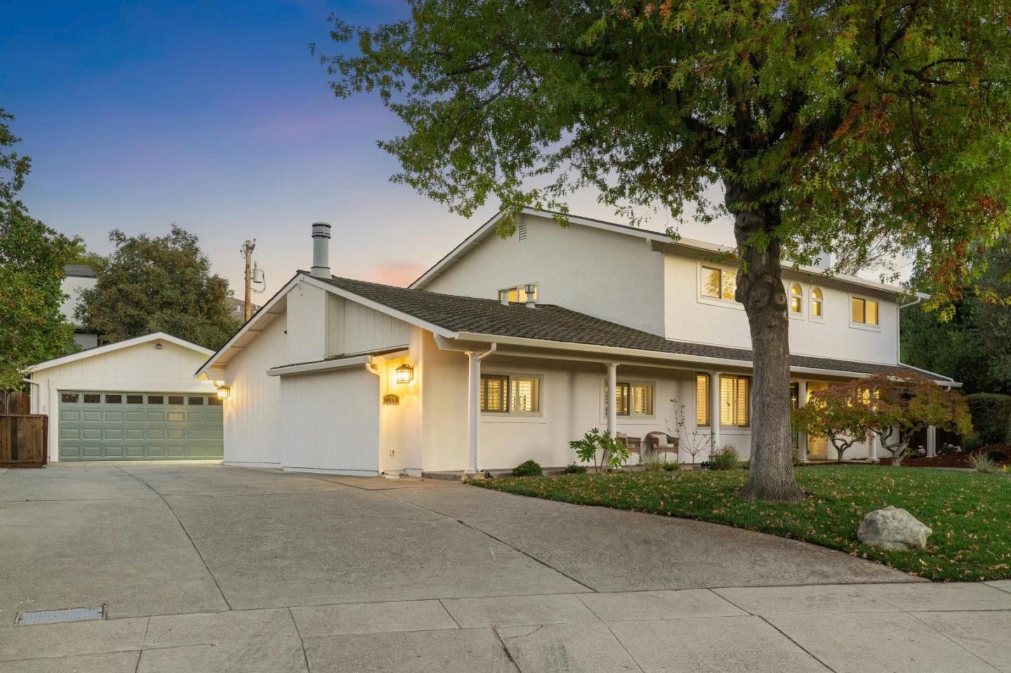 100 Calfhill CT