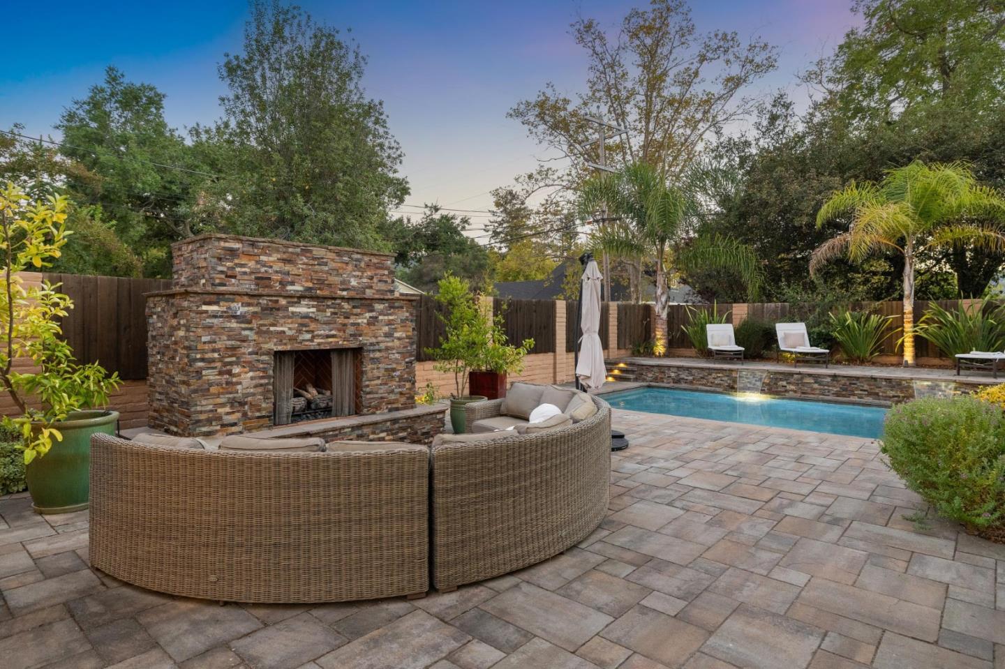 100 Calfhill CT