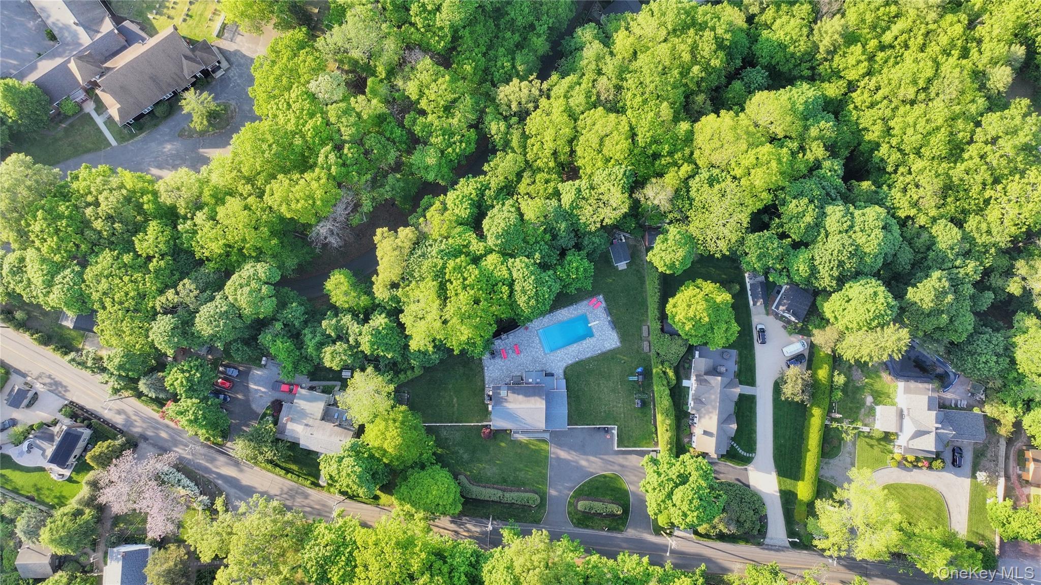 522 Moriches Road