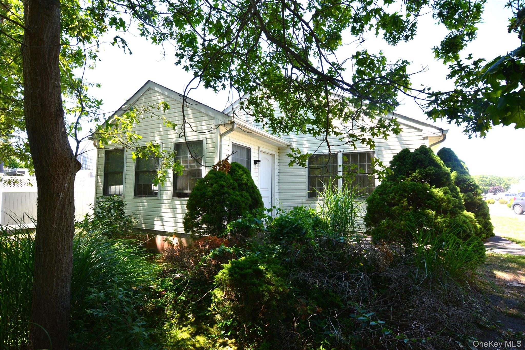 5190 Village Circle E