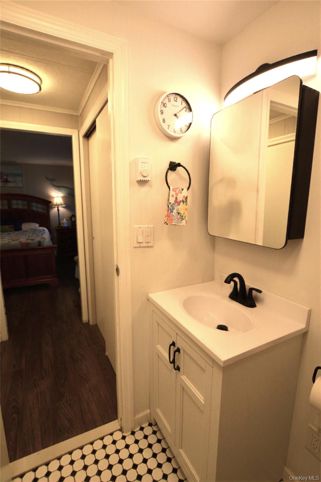 105 W Village Circle Unit: 105