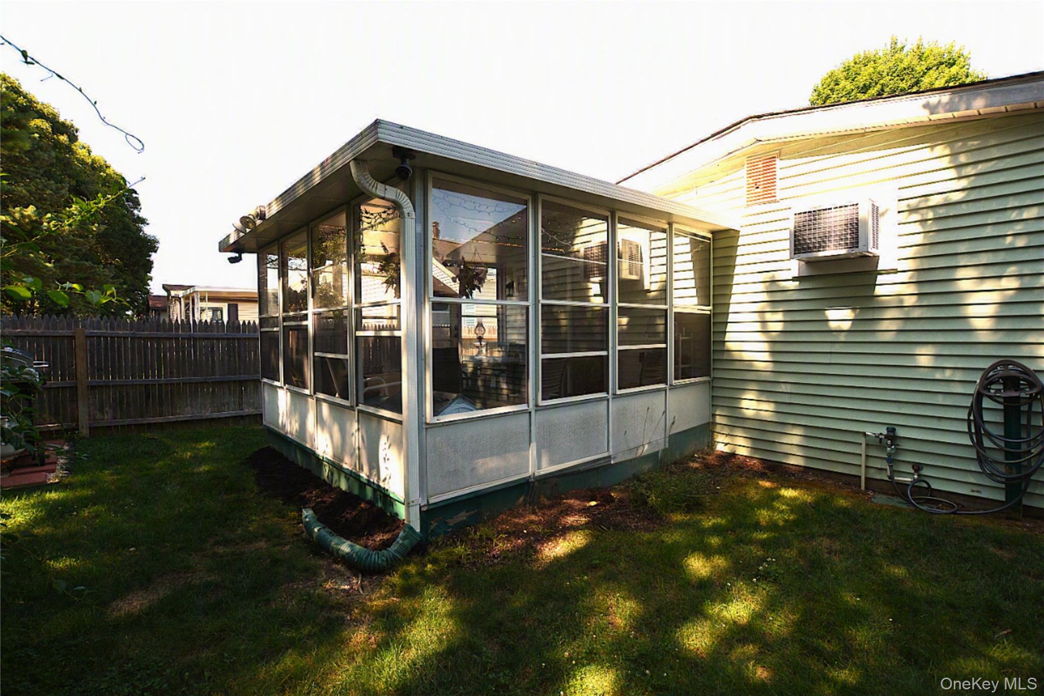 105 W Village Circle Unit: 105