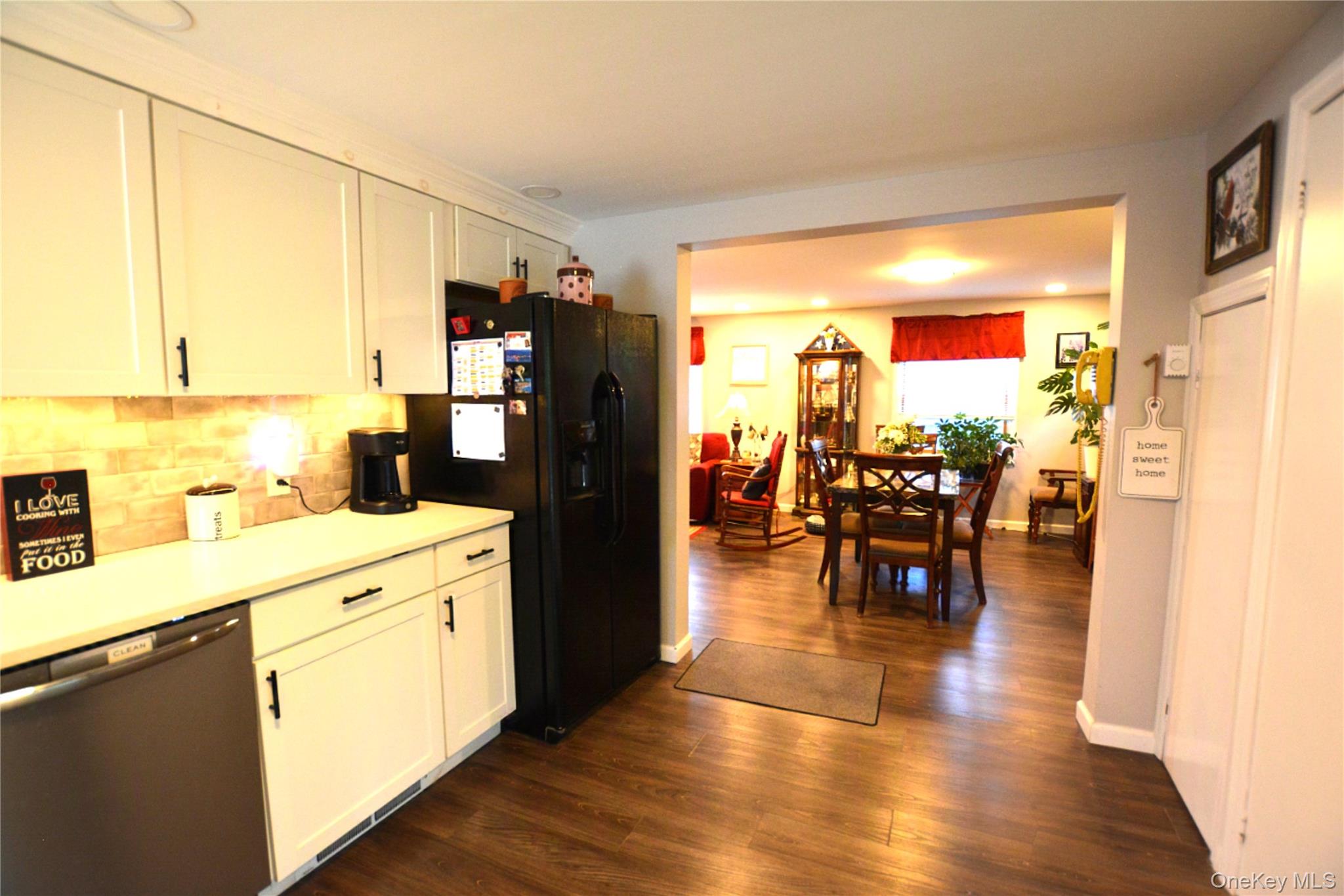 105 W Village Circle Unit: 105
