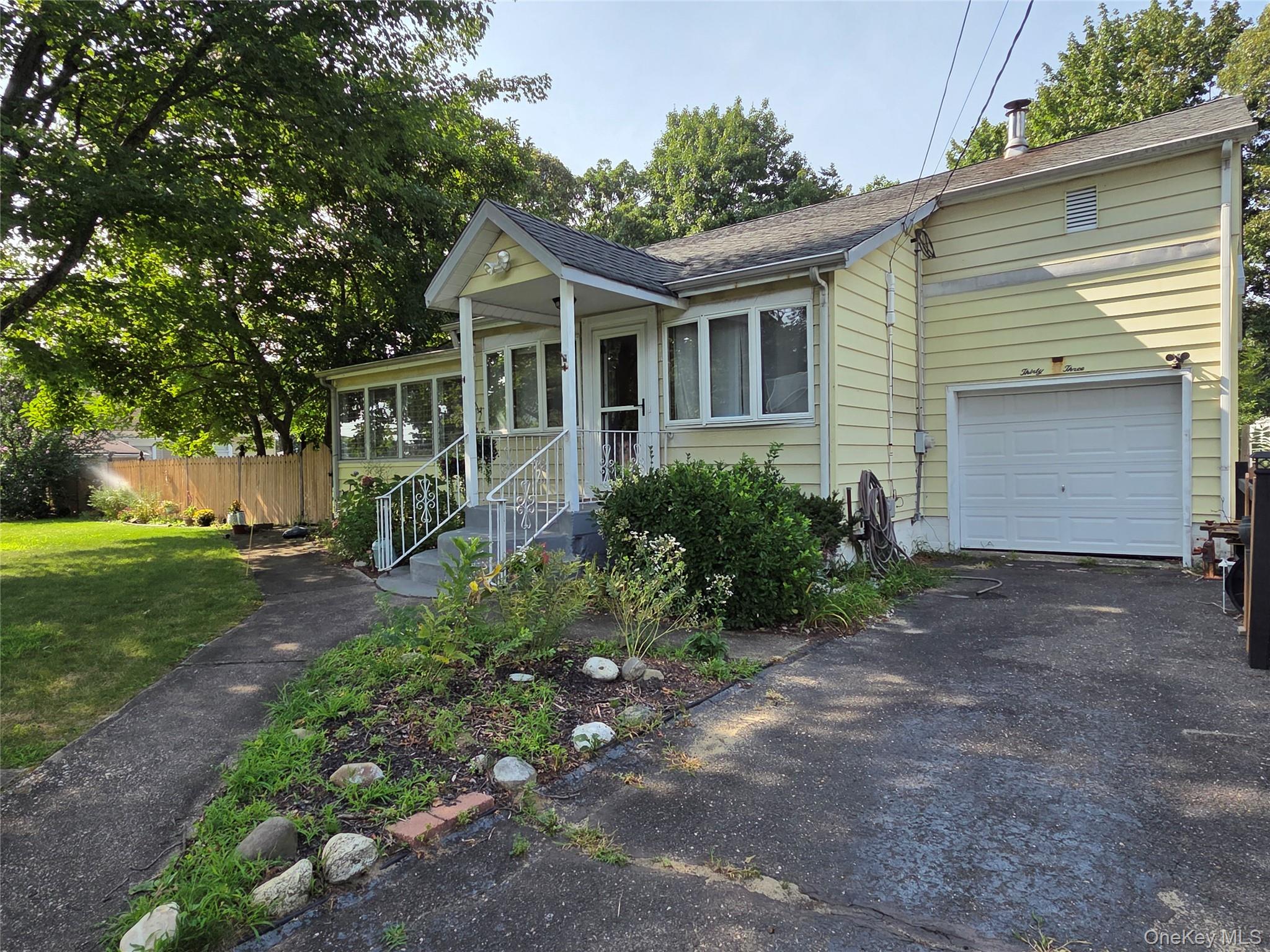33 Elmwood Avenue