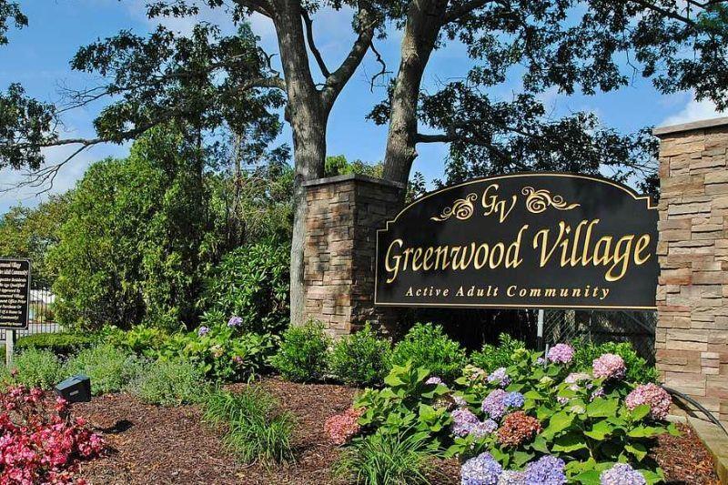 110 Village Circle W