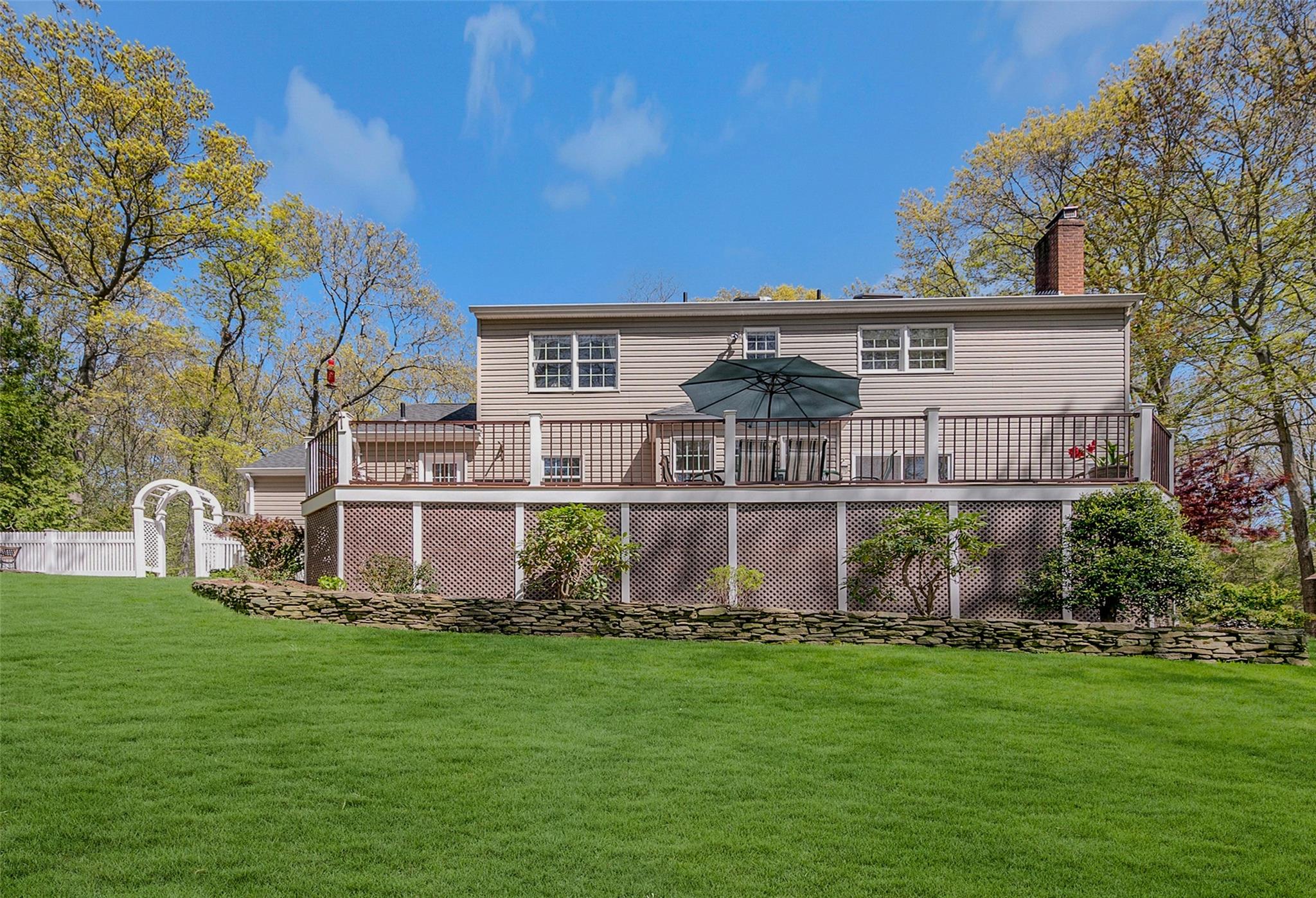 19 Emerald Lane