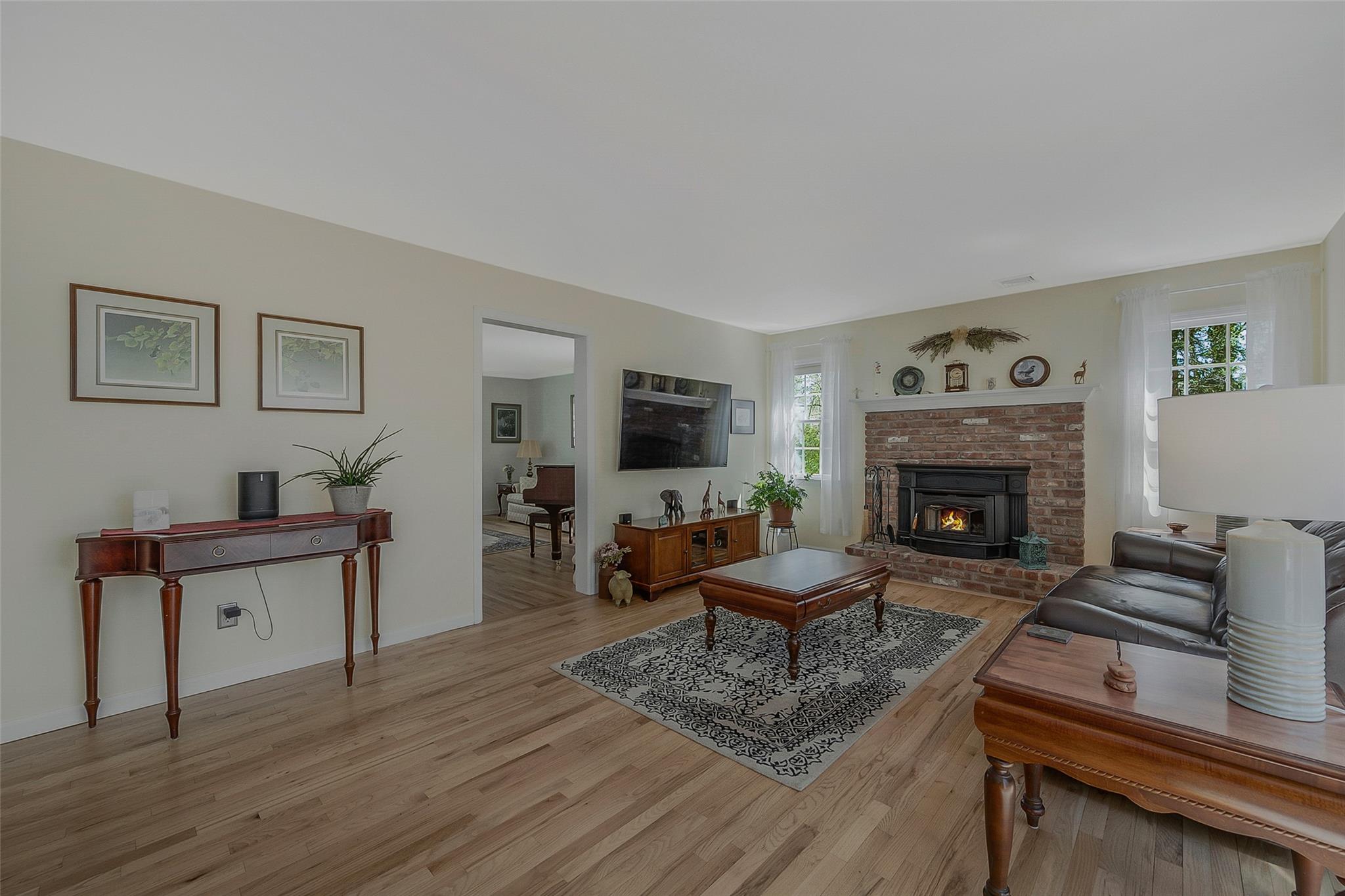 19 Emerald Lane