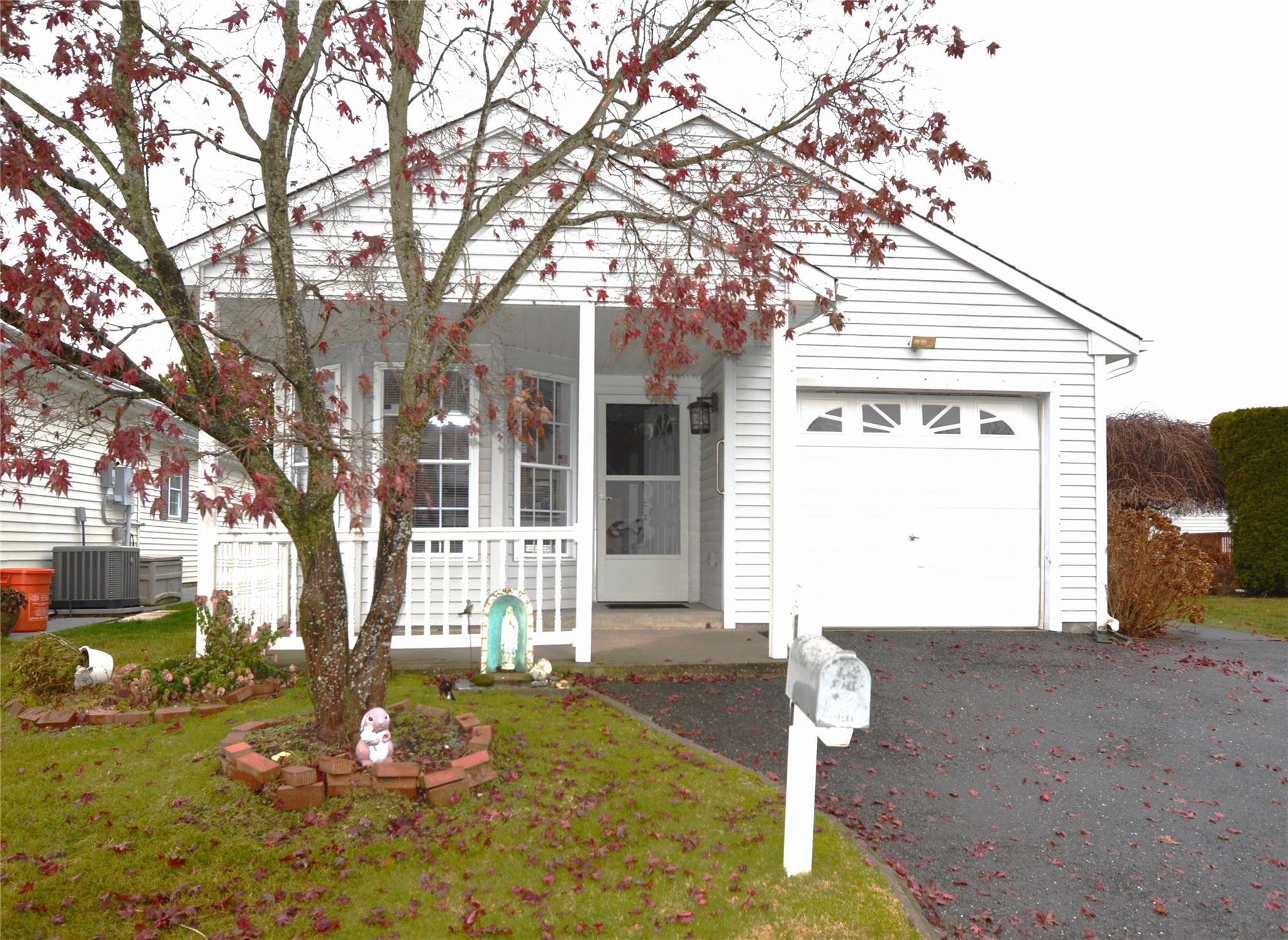 5157 Village Circle E