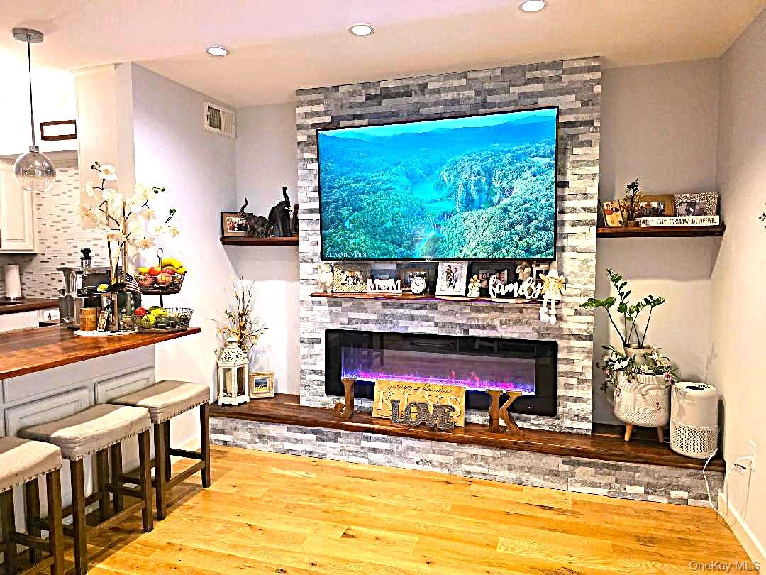 565 Avenue A Unit: 104