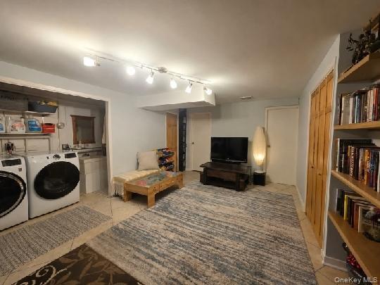 565 Avenue A Unit: 104