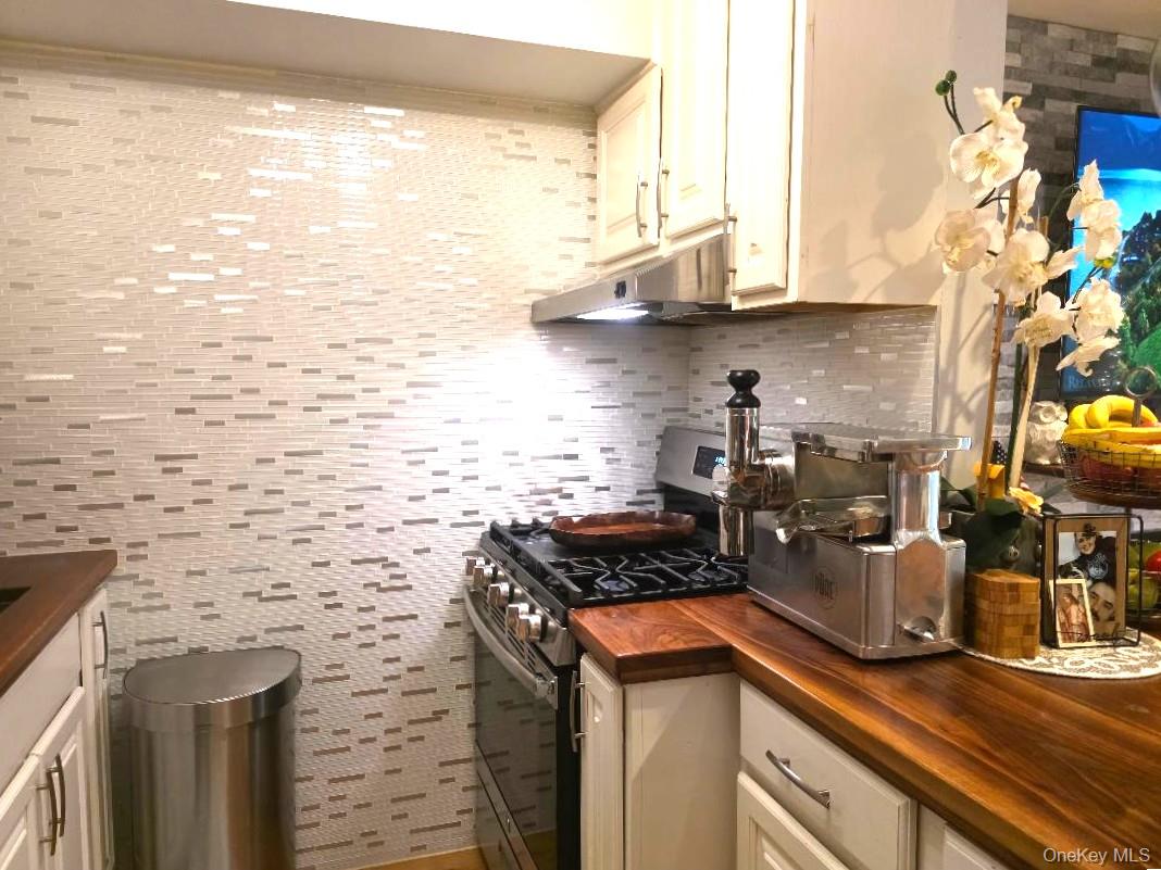 565 Avenue A Unit: 104