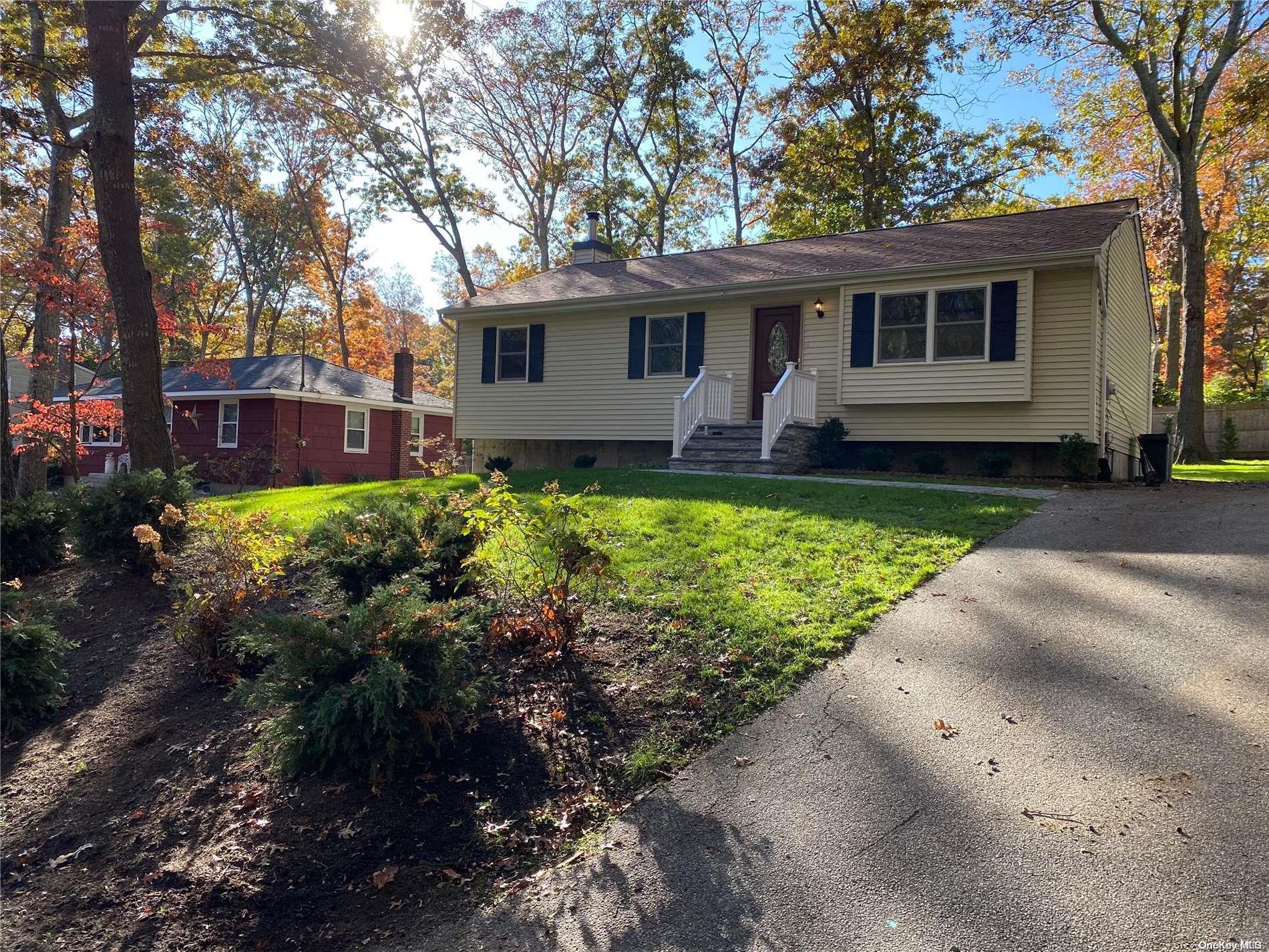10 Setauket Trail