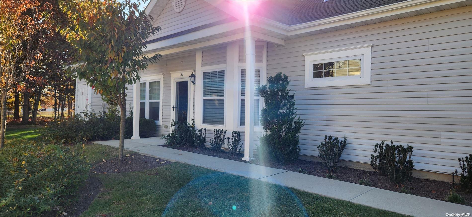 37 Greentree Court Unit: 37
