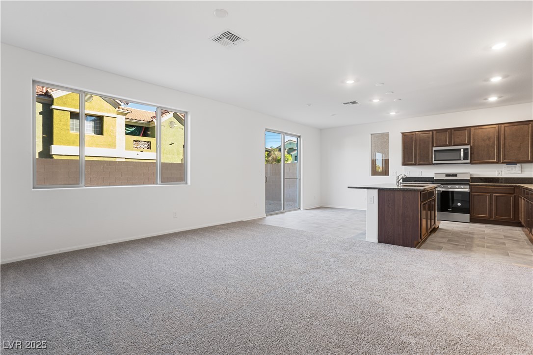 5662 Spring Trellis Street