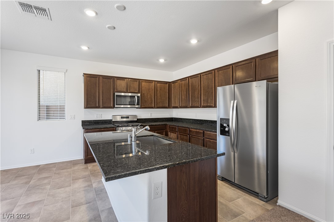 5646 Spring Trellis Street