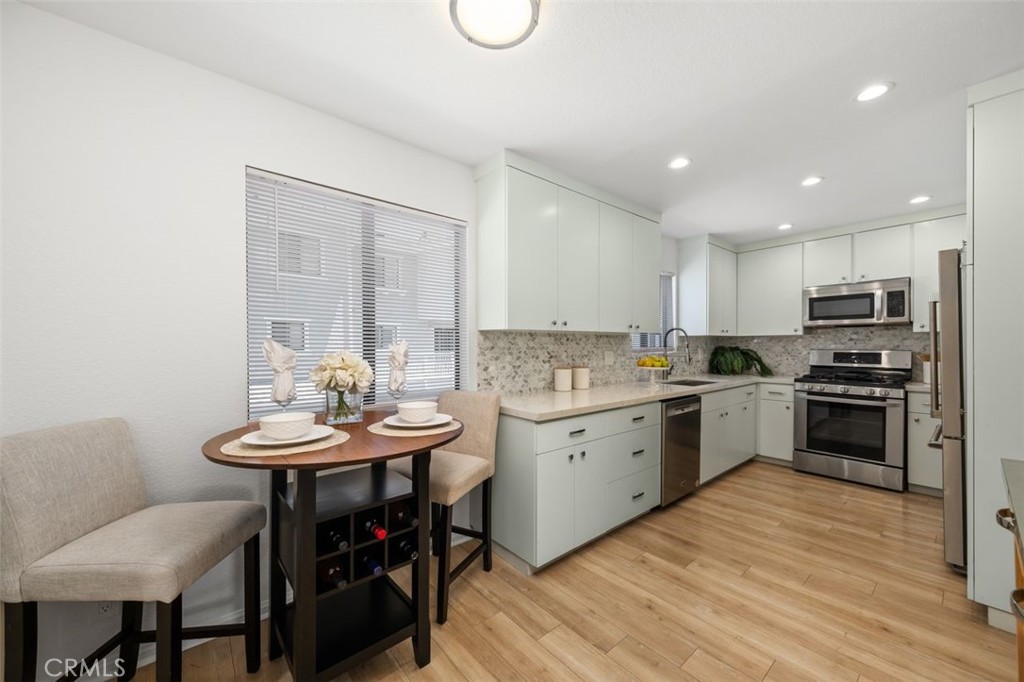 4455 Rockland Place 12