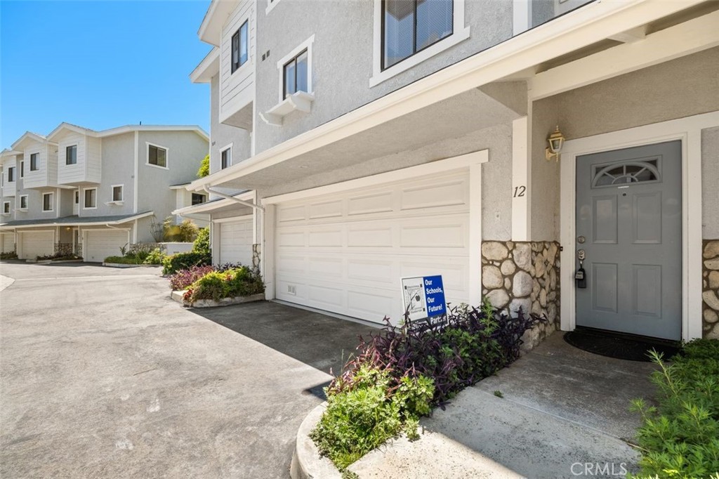 4455 Rockland Place 12