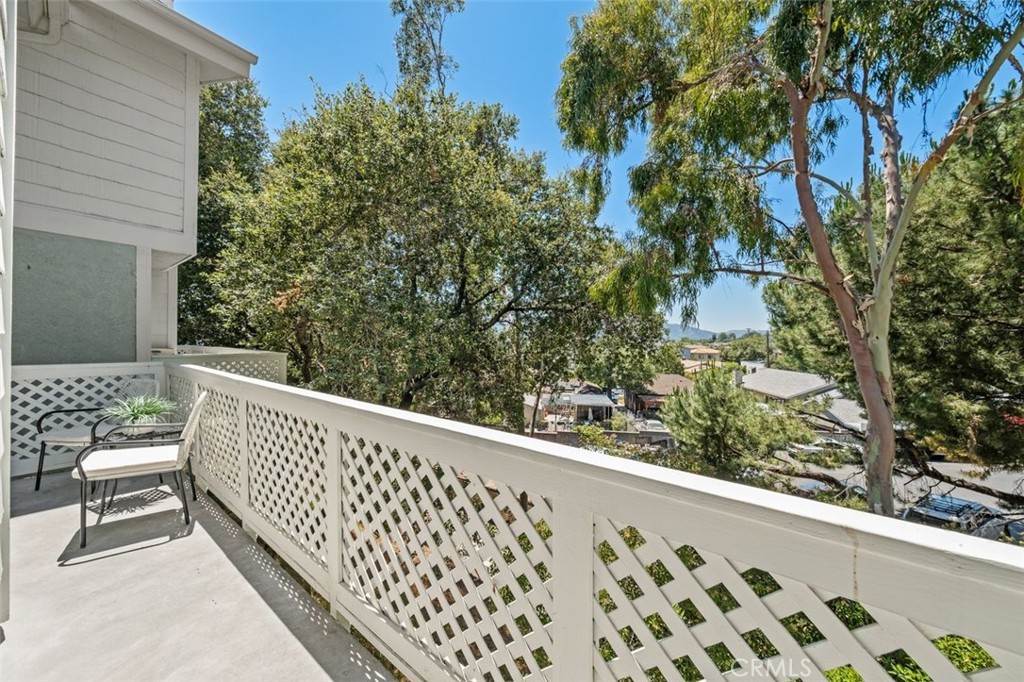 4455 Rockland Place 12