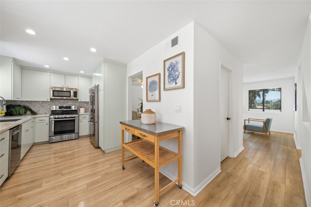 4455 Rockland Place 12