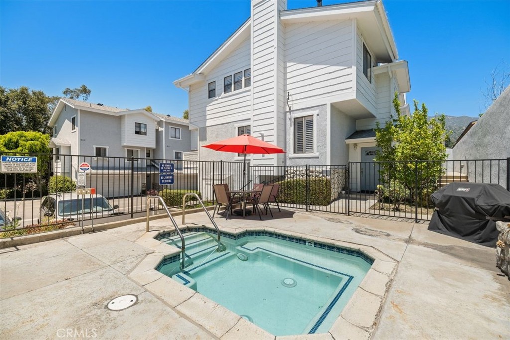 4455 Rockland Place 12