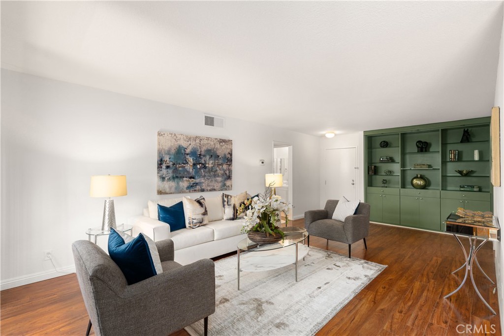 2386 E Del Mar Boulevard 107