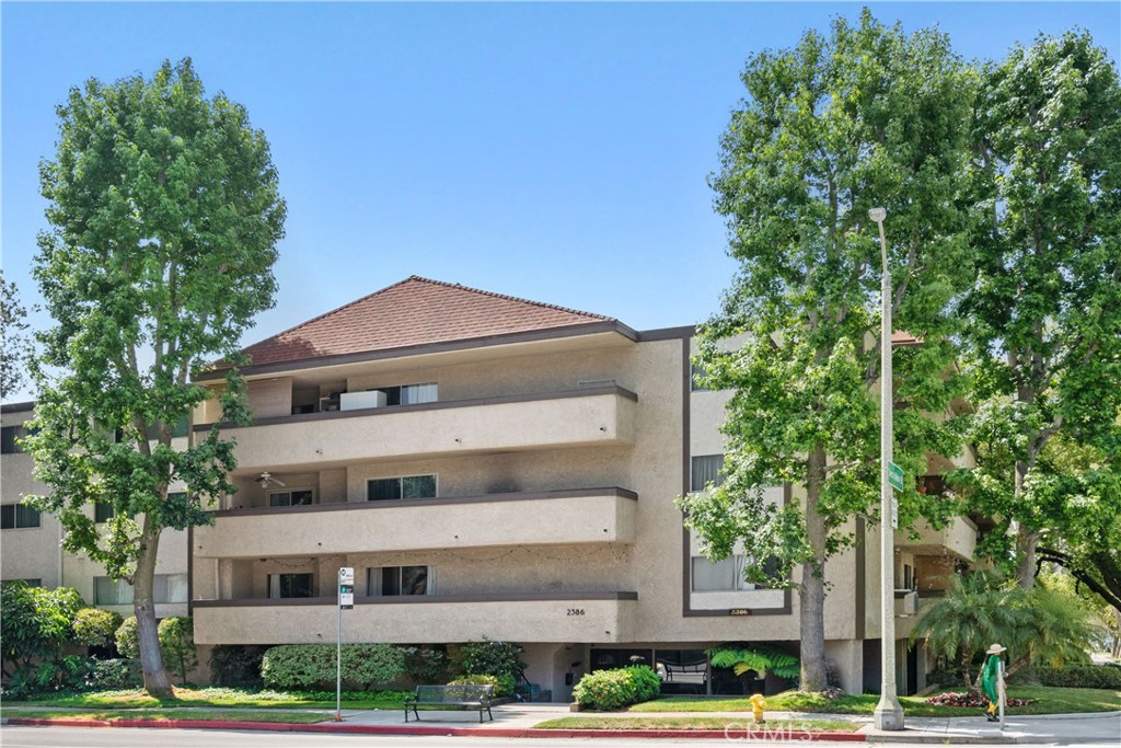 2386 E Del Mar Boulevard 107