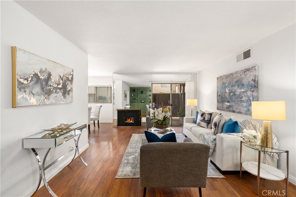 2386 E Del Mar Boulevard 107
