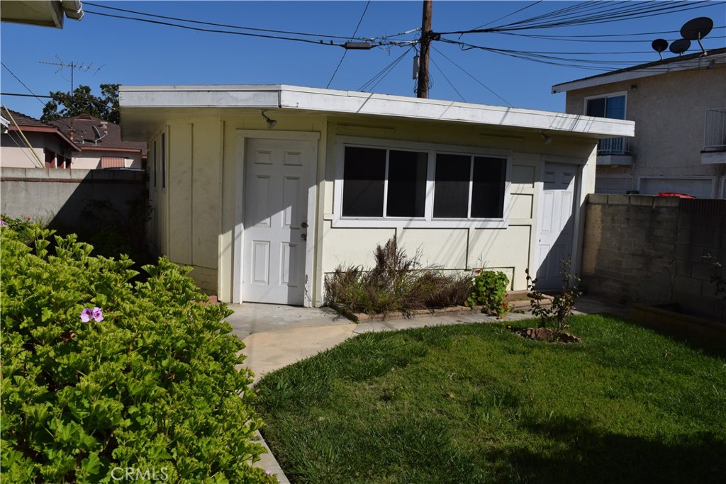 212 N 3rd Street
