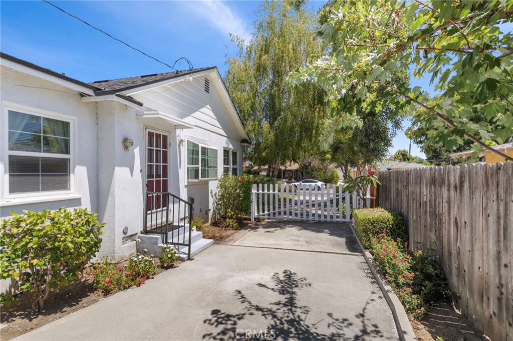 525 Hacienda Drive