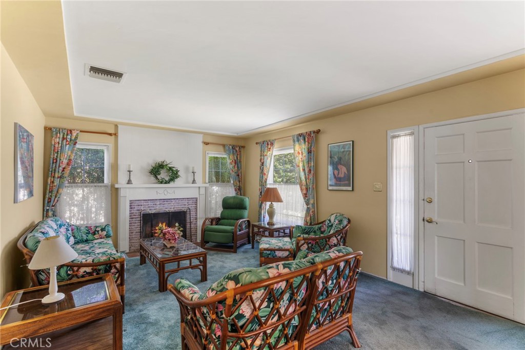 525 Hacienda Drive