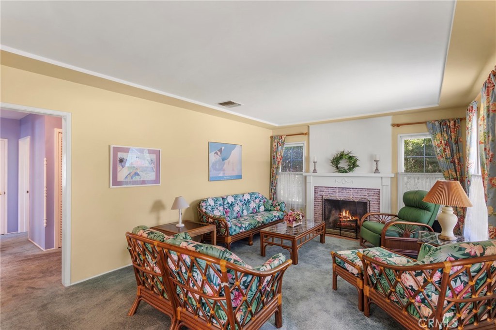 525 Hacienda Drive