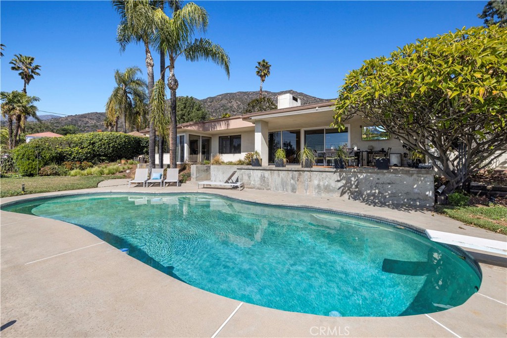 2232 Golden Meadow Drive