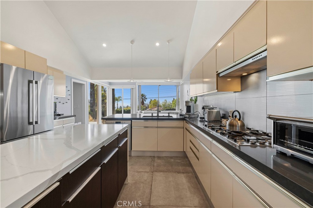 2232 Golden Meadow Drive
