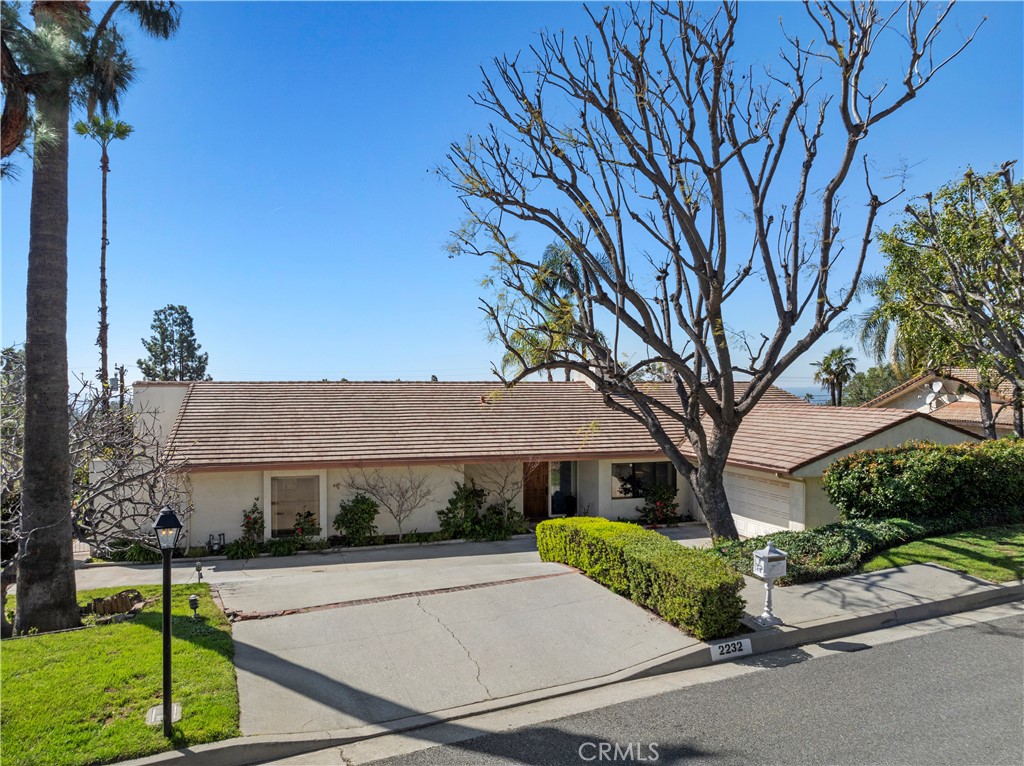 2232 Golden Meadow Drive