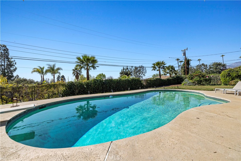 2232 Golden Meadow Drive